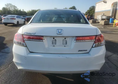 2011 Honda Accord Se z USA, uszkodzony, nr VIN 1HGCP2F60BA155453